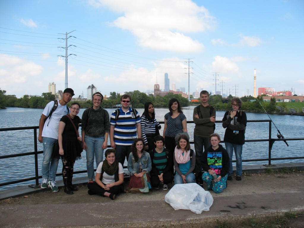 Members of my SUST 240 Waste & Consumption honors seminar (Fall 2014) on a field trip to Canal Origins Park and Bubbly Creek, Chicago IL, Sept 2014 (photo: M. Bryson)