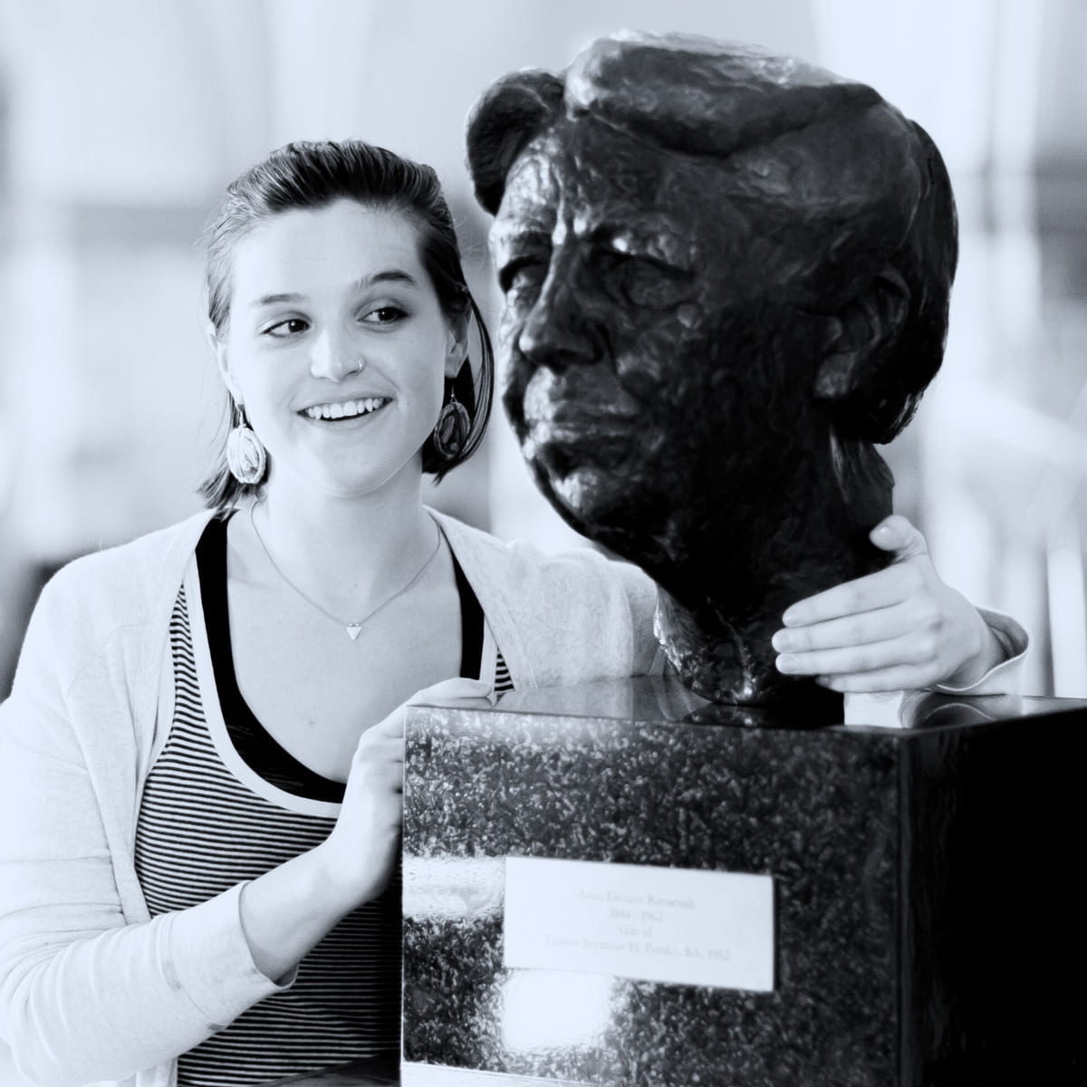 Eleanor Roosevelt Statue in Lobby with Student